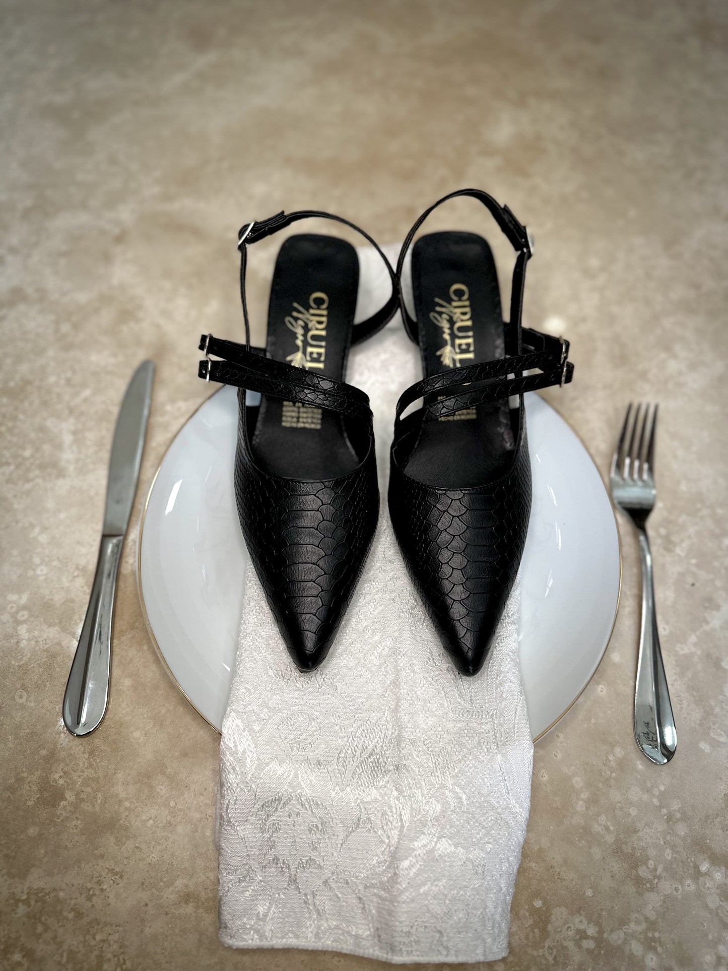 Croco Black